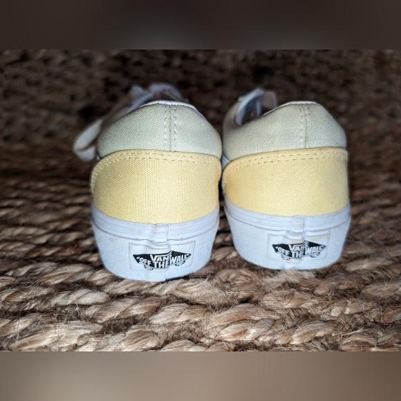 Kids Pastel Color Block Vans. Size 3.  Old Skool. PERFECT For Easter - Picture 5 of 6